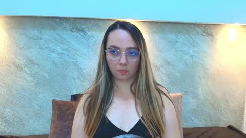 Snapshot of ashkey_bennet chatting on 14, 10, 2025 Asley Bennet online show from 14, 10, 2025