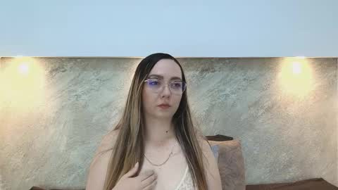 Snapshot of ashkey_bennet chatting on 19, 11, 2025 Asley Bennet online show from 19, 11, 2025