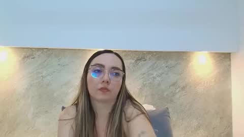 Snapshot of ashkey_bennet chatting on 20, 11, 2025 Asley Bennet online show from 20, 11, 2025