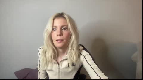 Ashlee online show from 16, 1, 2026