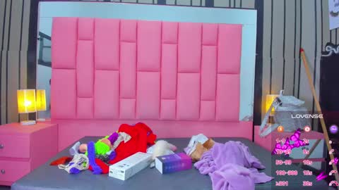 Ashly online show from 1, 2, 2025