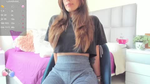 Carolina  online show from 25, 1, 2025