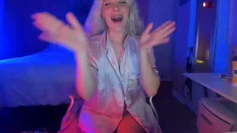 Ashley online show from 9, 10, 2025