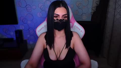   Yasmina   online show from 18, 12, 2025