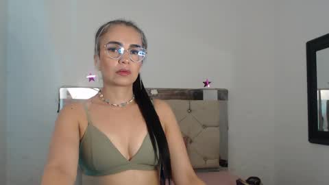 ashley__tylor online show from 30, 1, 2025
