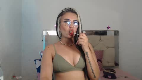 ashley__tylor online show from 31, 1, 2025