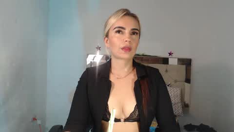 ashley__tylor online show from 12, 3, 2025