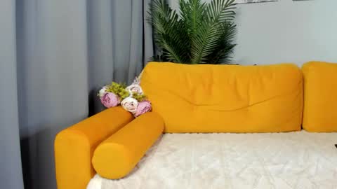 Ashley online show from 5, 11, 2025