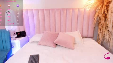 Snapshot of ashley_blake_ chatting on 25, 10, 2025 Ashley online show from 25, 10, 2025