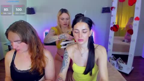 Snapshot of ashley_crashly chatting on 6, 5, 2026 Alina online show from 6, 5, 2026