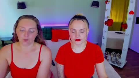 Snapshot of ashley_crashly chatting on 31, 5, 2026 Alina online show from 31, 5, 2026