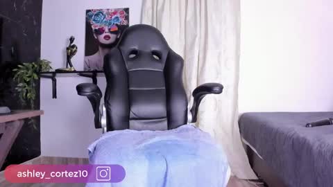 Ashley Cotez online show from 12, 2, 2025