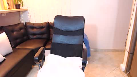  Ashley online show from 27, 2, 2025