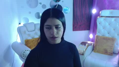 Ashley Stone online show from 6, 11, 2025