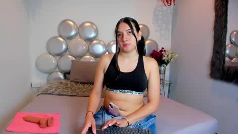 Snapshot of ashley_winterss chatting on 13, 5, 2026 ASHLEY online show from 13, 5, 2026