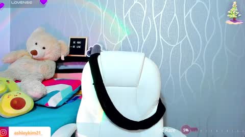 Snapshot of ashleykiim_ chatting on 5, 12, 2024 .. Ashley .. online show from 5, 12, 2024