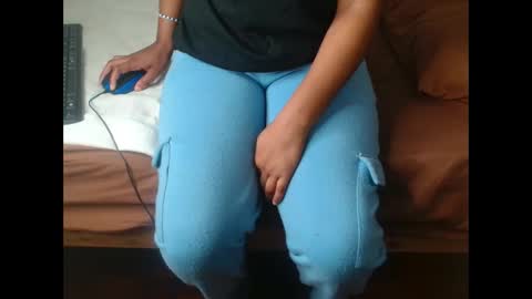 ashleyt255 online show from 6, 10, 2025