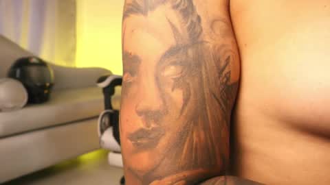 Ashley Lauren online show from 27, 4, 2026