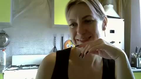 Snapshot of ashleyxhoney chatting on 17, 9, 2025 AshleyXHoney online show from 17, 9, 2025