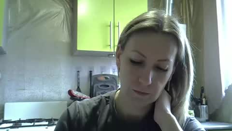 Snapshot of ashleyxhoney chatting on 29, 4, 2026 AshleyXHoney online show from 29, 4, 2026