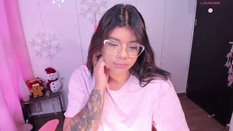 Snapshot of ashleyy18__ chatting on 27, 12, 2024 Ashleyy18 online show from 27, 12, 2024