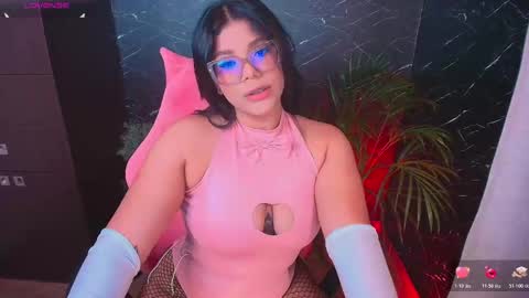 Snapshot of ashleyy18__ chatting on 1, 11, 2025 Ashleyy18 online show from 1, 11, 2025