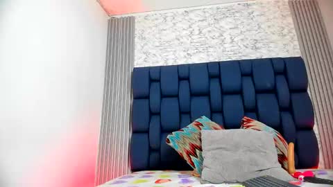 Snapshot of ashlybenison chatting on 14, 2, 2025 ashlybenison online show from 14, 2, 2025