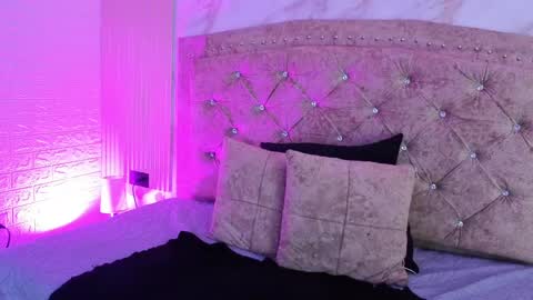 ashlybloom1 online show from 16, 5, 2026