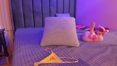 ashlye_miller_ online show from 11, 2, 2025
