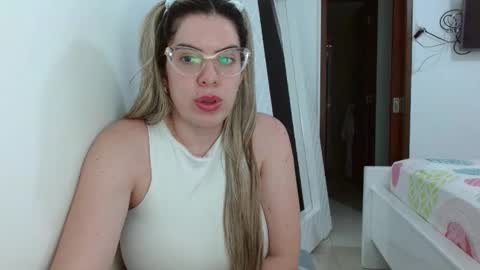 AshlyMoon online show from 10, 12, 2024
