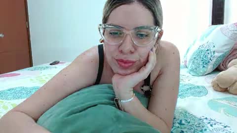 AshlyMoon online show from 12, 12, 2024