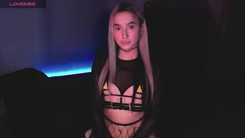 Mila online show from 17, 1, 2026