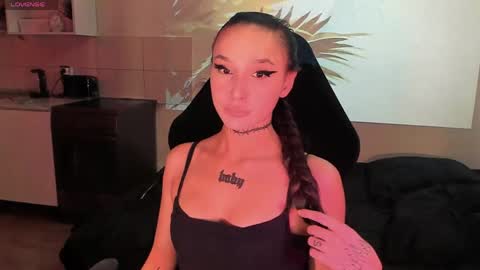 Snapshot of ashmila chatting on 8, 6, 2026 Mila online show from 8, 6, 2026