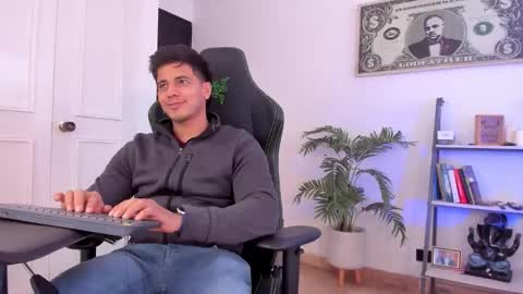 Snapshot of ashton_coleman_ chatting on 20, 10, 2025 my name real is camilo online show from 20, 10, 2025