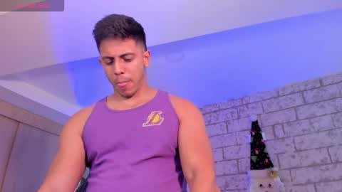 Snapshot of ashton_coleman_ chatting on 18, 12, 2025 my name real is camilo online show from 18, 12, 2025