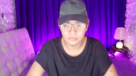 Snapshot of asian_blakefoster chatting on 30, 4, 2026 asian_blakefoster online show from 30, 4, 2026