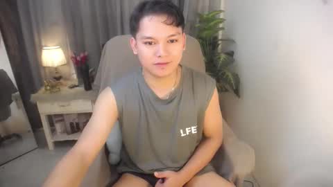 asian_handsomexx online show from 19, 12, 2025