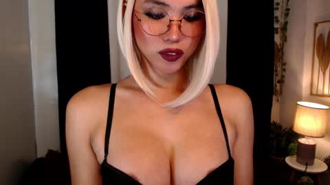 hinata online show from 9, 12, 2024