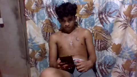 Snapshot of asian_hunk_moreno chatting on 5, 8, 2026 Yuri online show from 5, 8, 2026