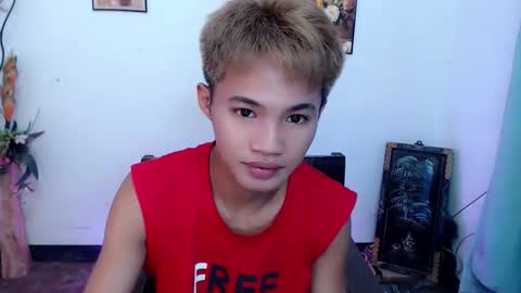 Snapshot of asian_lover05 chatting on 15, 9, 2025 asian_lover05 online show from 15, 9, 2025
