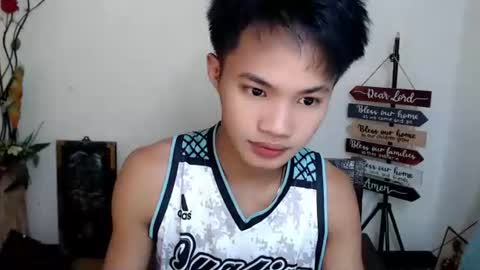 Snapshot of asian_lover05 chatting on 19, 10, 2025 asian_lover05 online show from 19, 10, 2025