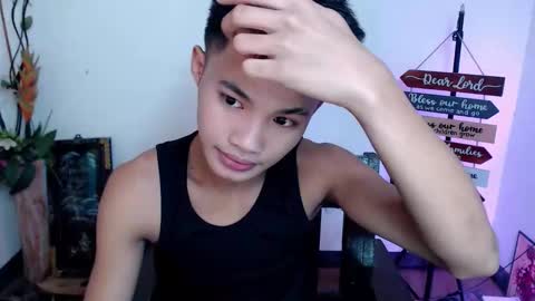 Snapshot of asian_lover05 chatting on 9, 11, 2025 asian_lover05 online show from 9, 11, 2025