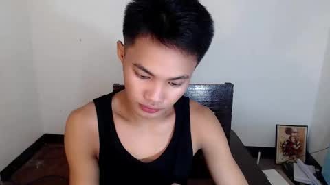 Snapshot of asian_lover05 chatting on 28, 11, 2025 asian_lover05 online show from 28, 11, 2025