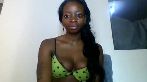 Snapshot of asian_pinay01 chatting on 19, 10, 2025 Asia online show from 19, 10, 2025