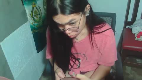 Snapshot of asian_rhean chatting on 5, 2, 2025 Rhean online show from 5, 2, 2025
