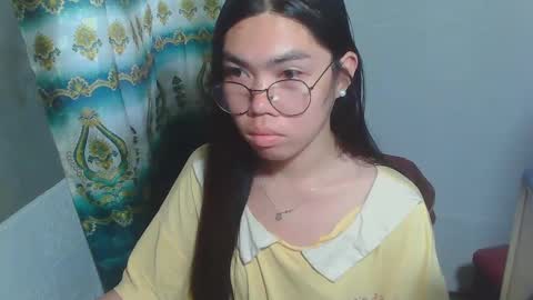 Snapshot of asian_rhean chatting on 21, 2, 2025 Rhean online show from 21, 2, 2025