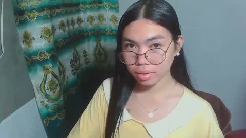 Snapshot of asian_rhean chatting on 21, 2, 2025 Rhean online show from 21, 2, 2025