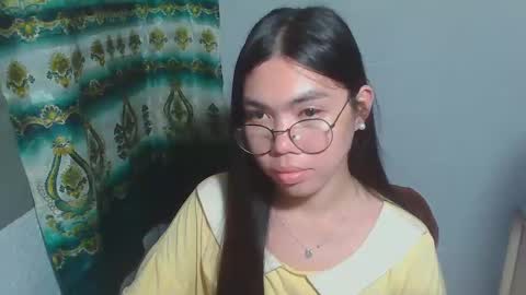 Snapshot of asian_rhean chatting on 21, 2, 2025 Rhean online show from 21, 2, 2025