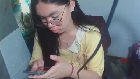 Snapshot of asian_rhean chatting on 9, 3, 2025 Rhean online show from 9, 3, 2025