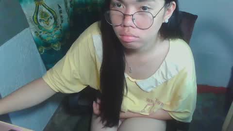 Snapshot of asian_rhean chatting on 12, 3, 2025 Rhean online show from 12, 3, 2025